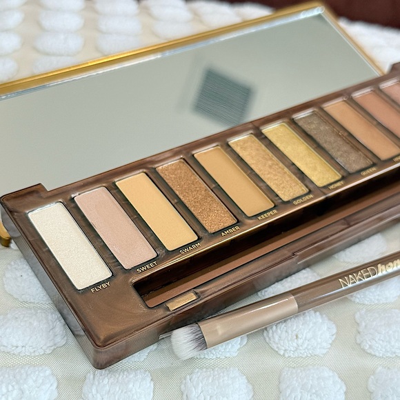 Urban Decay Naked Honey Eyeshadow Palette - Picture 4 of 10
